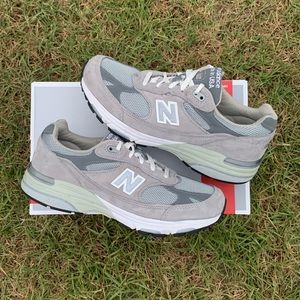 New Balance 993 Shoes